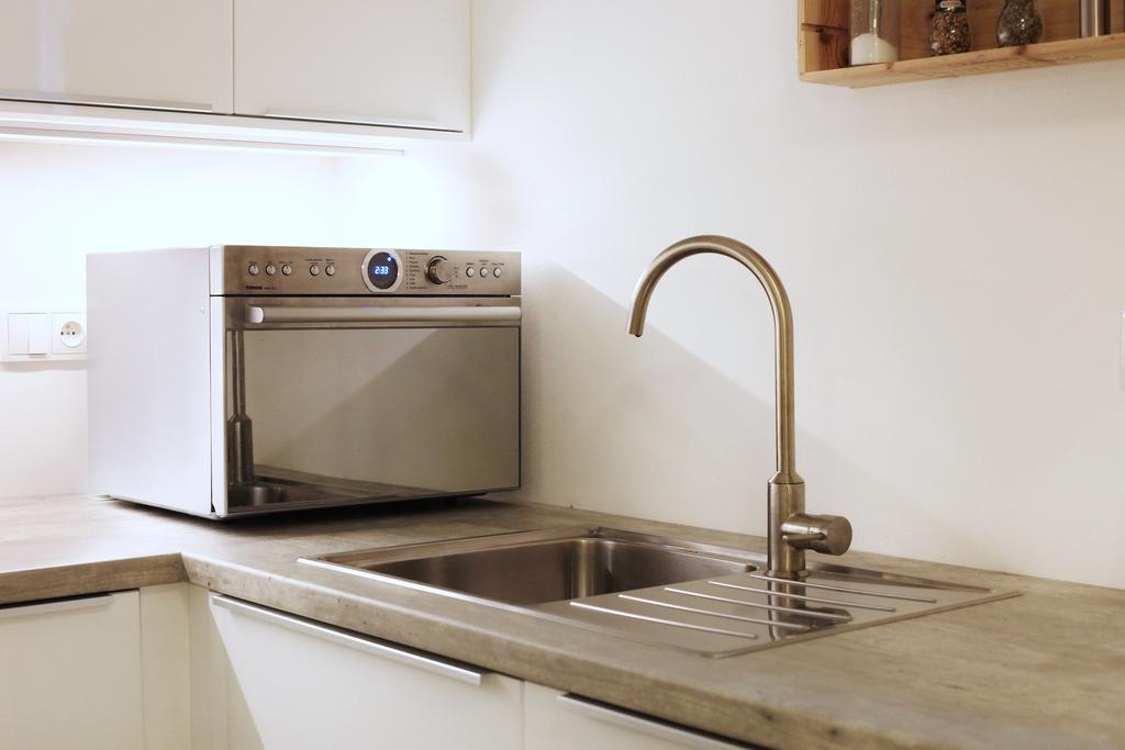 Apartment Kosatcova Прага Екстериор снимка